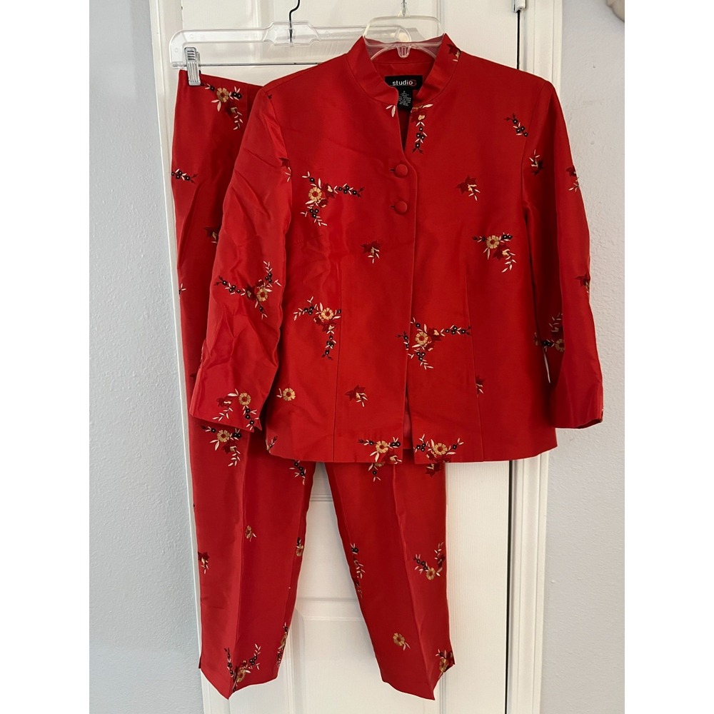 Studio G Silk Suit Top Pants Set Women's‎ 8 & 4 Red Outfit Floral Embroidered